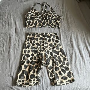 Aerie Real Me Women’s Offline Cheetah Biker shorts and Bra Set